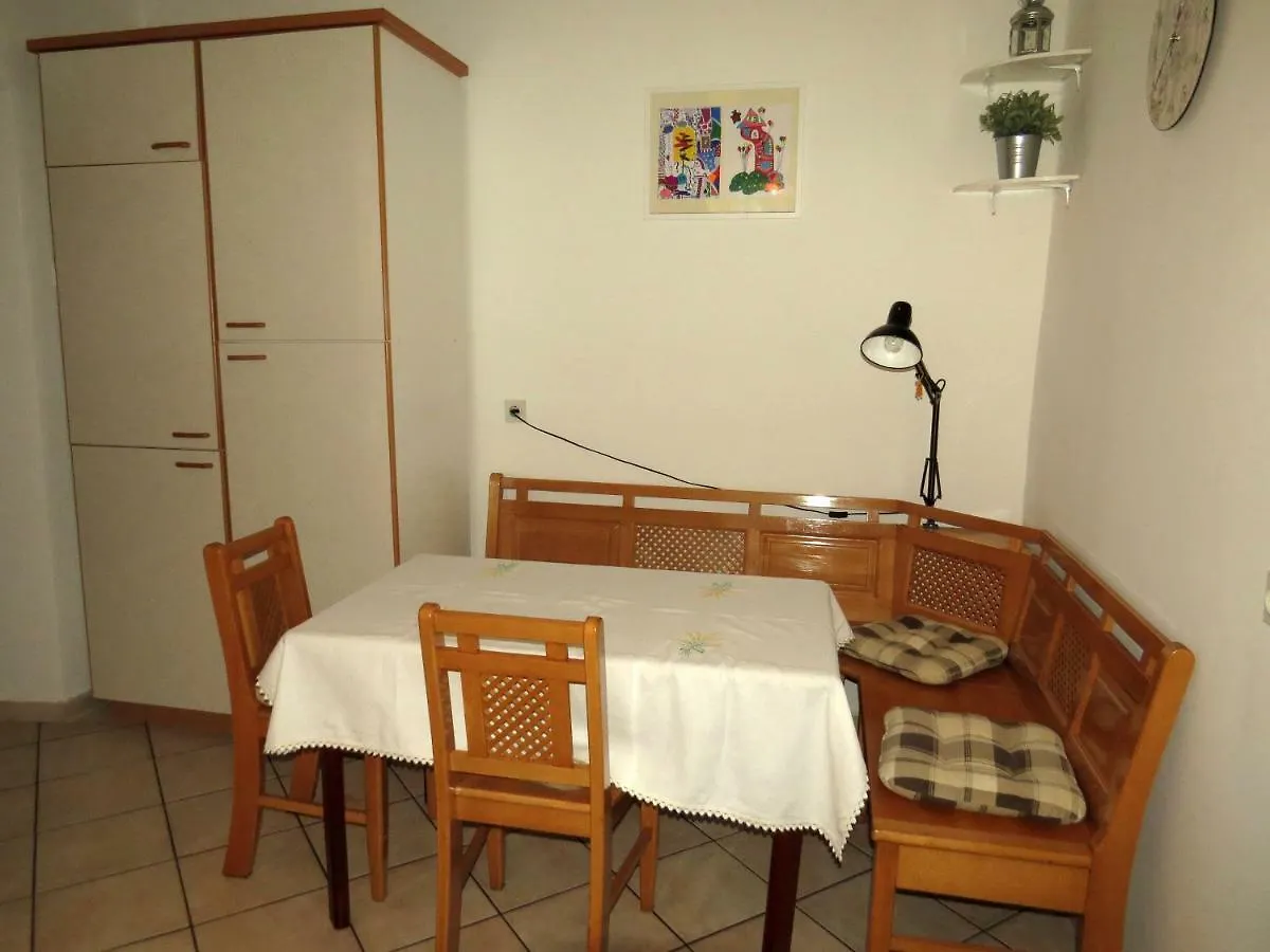 Apartment Stoja Pula 0*,  Croatia